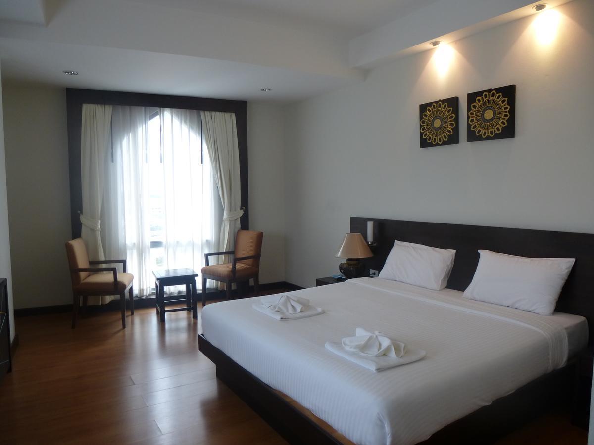 Grande Southern Hotel Thung Song Ngoại thất bức ảnh