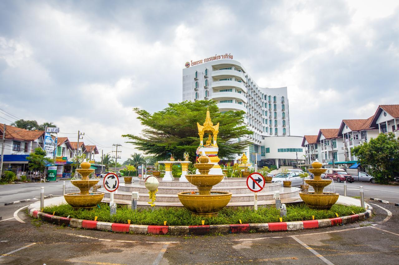 Grande Southern Hotel Thung Song Ngoại thất bức ảnh